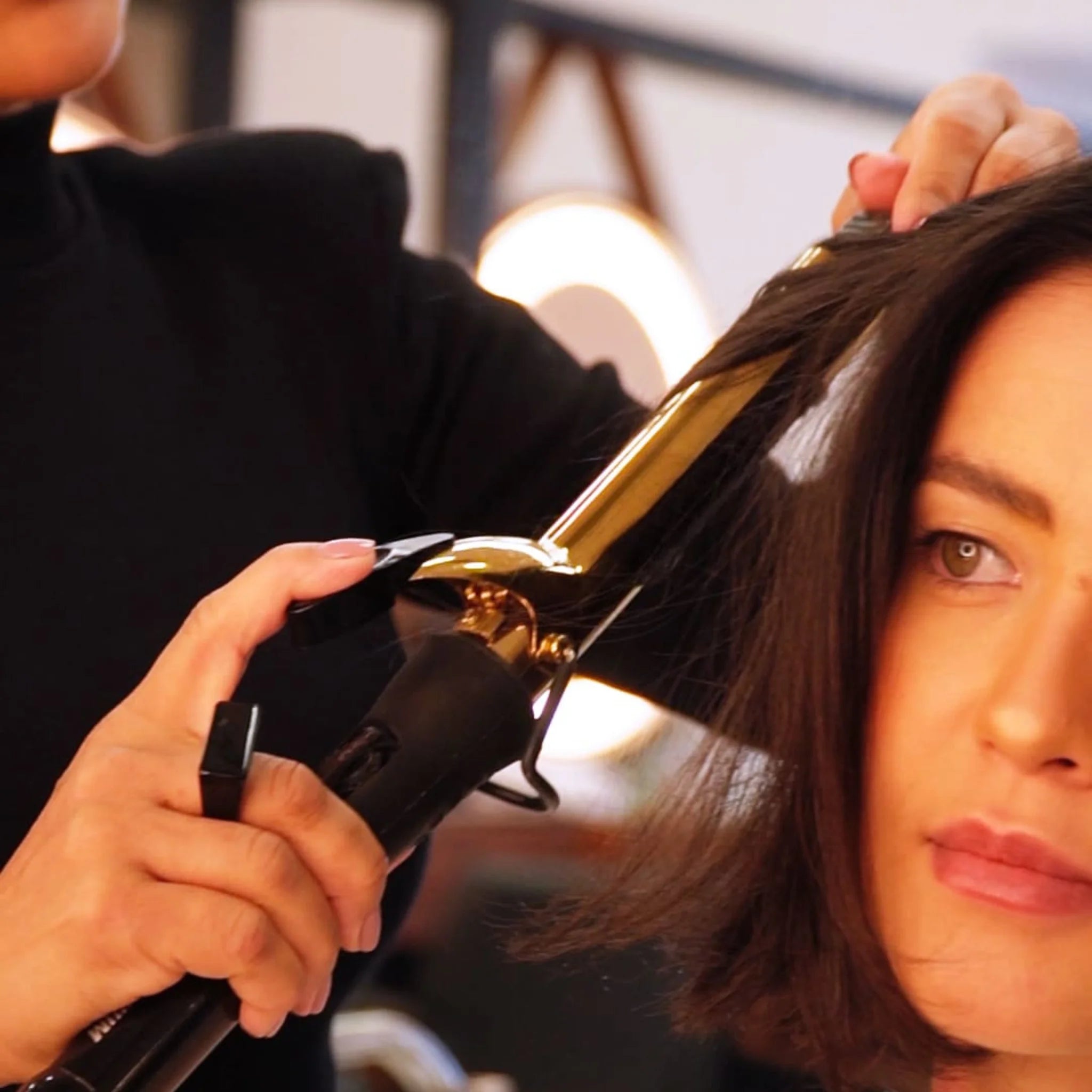 Moldeador de rizos MQ Gold Titanium con control digital de temperatura hasta 230°C